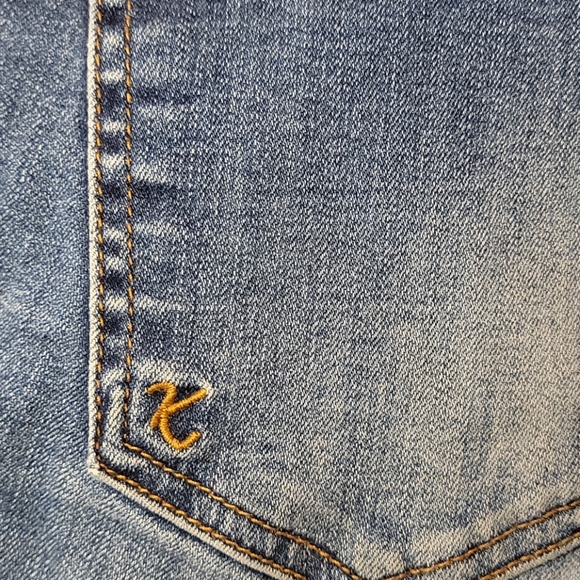 Kut From the Kloth Distress Capri - Picture 5 of 9